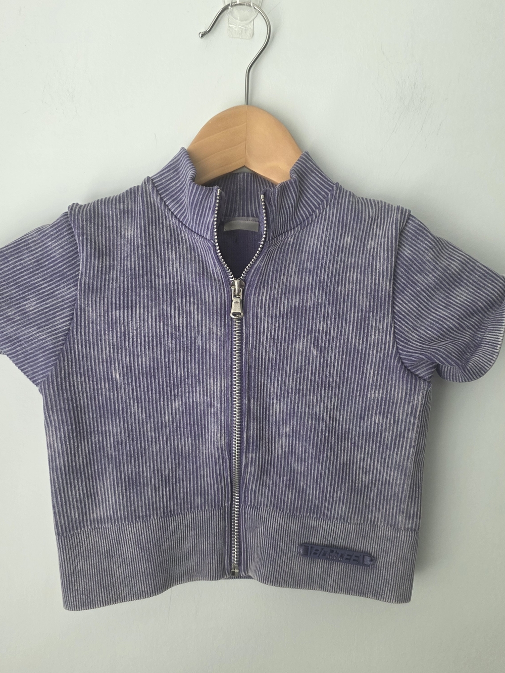 Bo+Tee Purple Ribbed Zip Front Crop Top Short Sleeve Y2K Sporty Xs/S Estimate